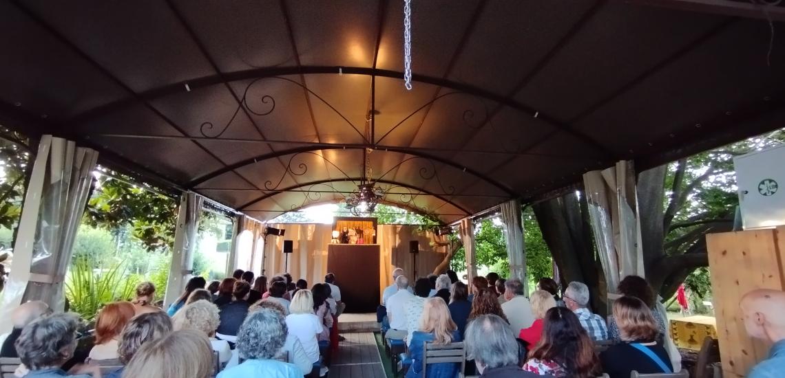 Spettacolo della Compagnia Roggero